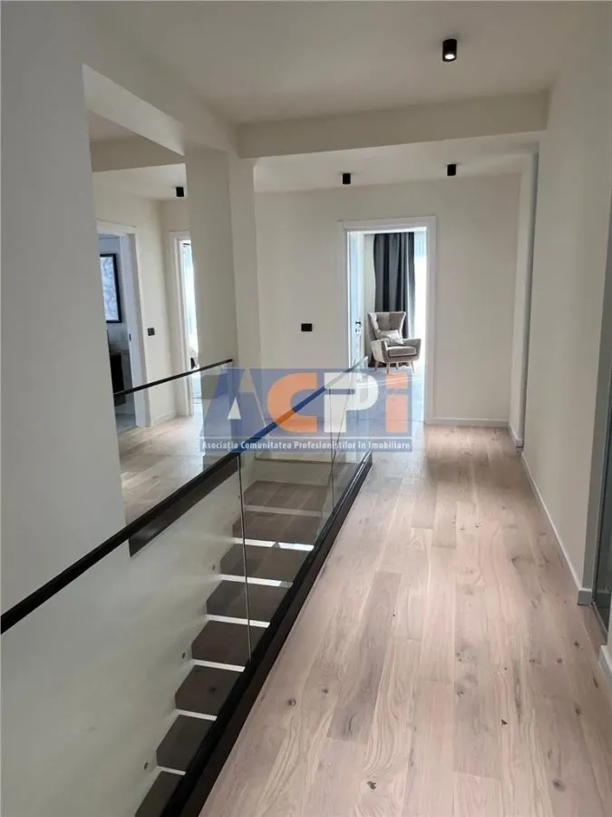 INCHIRIERE VILA DE LUX CU 5 CAMERE SI PISCINA in Zona EROU IANCU NICOLAE BANEASA - foto 7