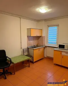Investitie cu randament 7%, spatiu cu acces stradal, Garii Brasov - foto 2