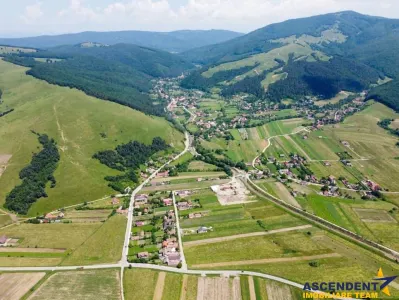 Domeniu de 6.000 mp, conditii apreciabile, Dobarlau, Covasna - foto 3