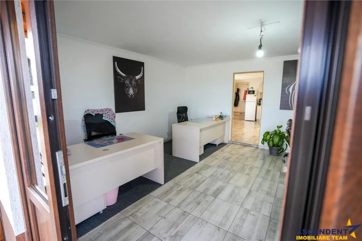 Film&Tur! Domeniu pe 222.000mp+ Ferma +Anexe specifice+Constructie+rezidentiala+Transfer business - foto 13