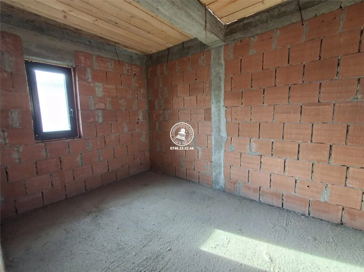 Vila 5 camere la rosu 203 mp utili, teren 800 mp  Valea Lupului, Iasi - foto 7