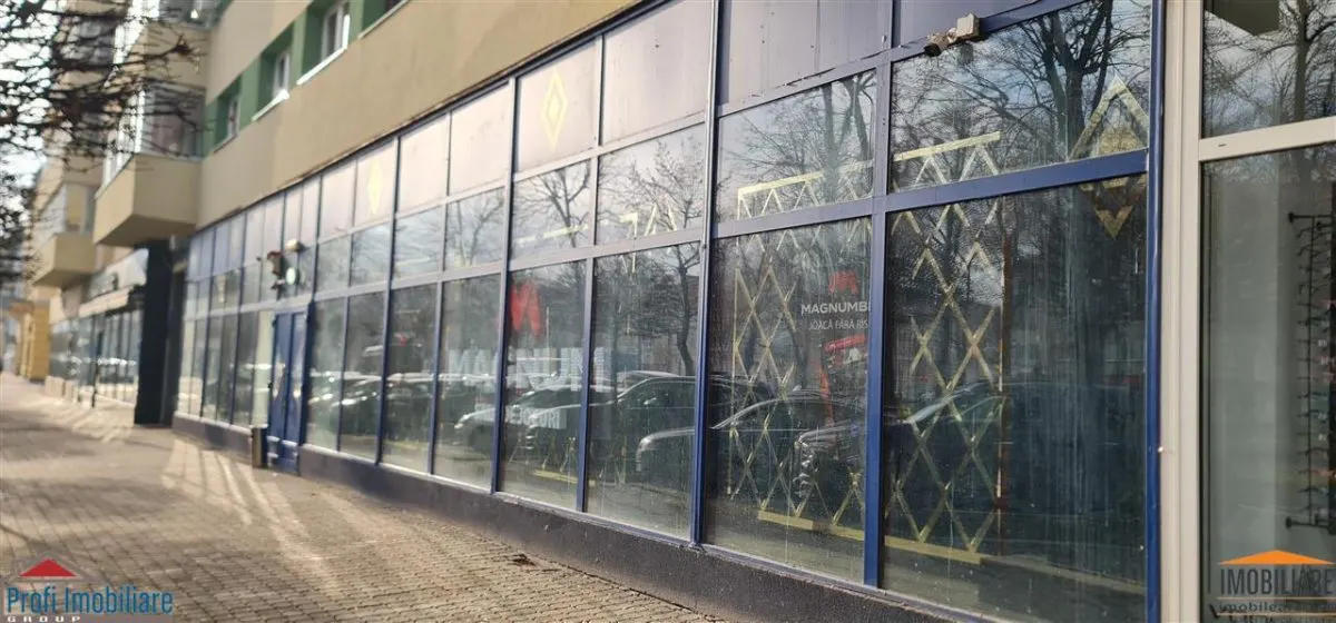 Spatiu pe Bulevardul Revolutiei cu front 22ml, posibil  recompartimentare - foto 1