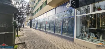 Spatiu pe Bulevardul Revolutiei cu front 22ml, posibil  recompartimentare - foto 2