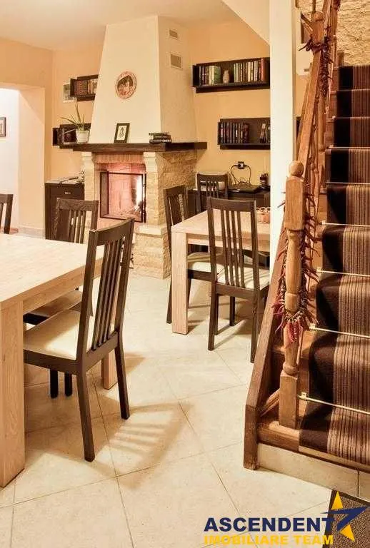 Casa de vanzare Central, Brasov - foto 1