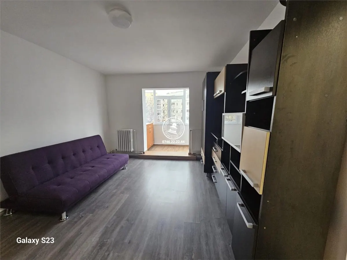 Apartament 2 camere  de vanzare  Baza III - foto 1
