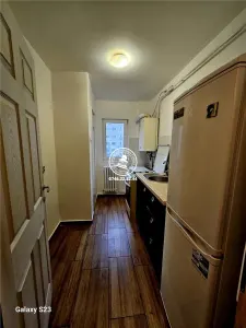 Apartament 2 camere  de vanzare  Baza III - foto 2
