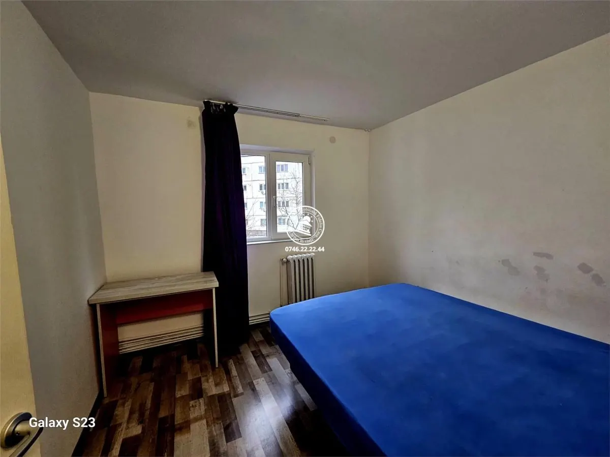 Apartament 2 camere  de vanzare  Baza III - foto 3