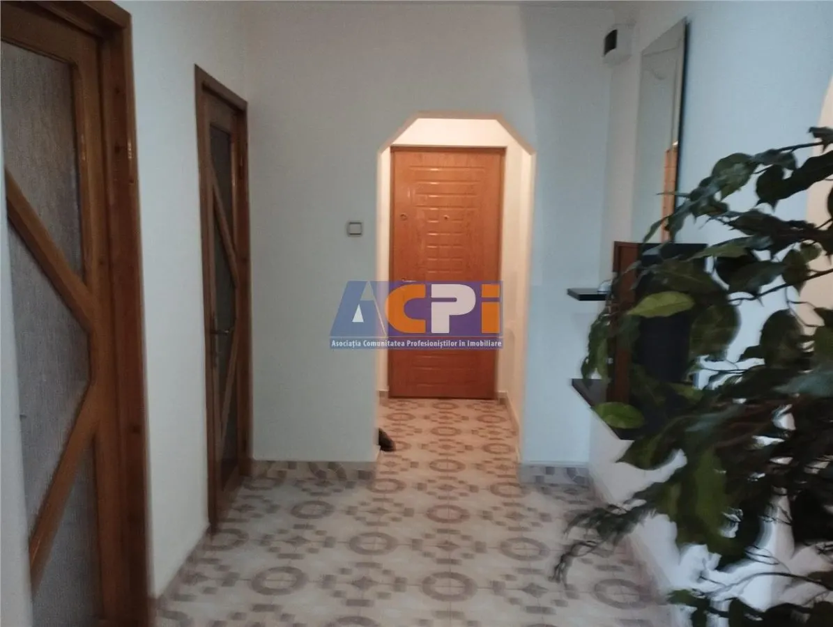3 camere decomandate Arena Mall - foto 2