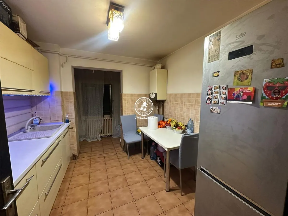 Apartament 3 camere Podu de Piatra - foto 3