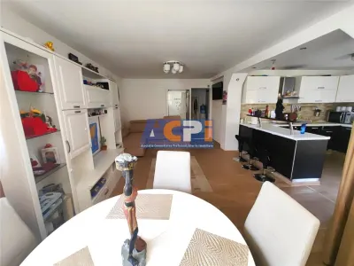 Vila  individuala 6 camere mobilata si utilata amplasare foarte buna - foto 4