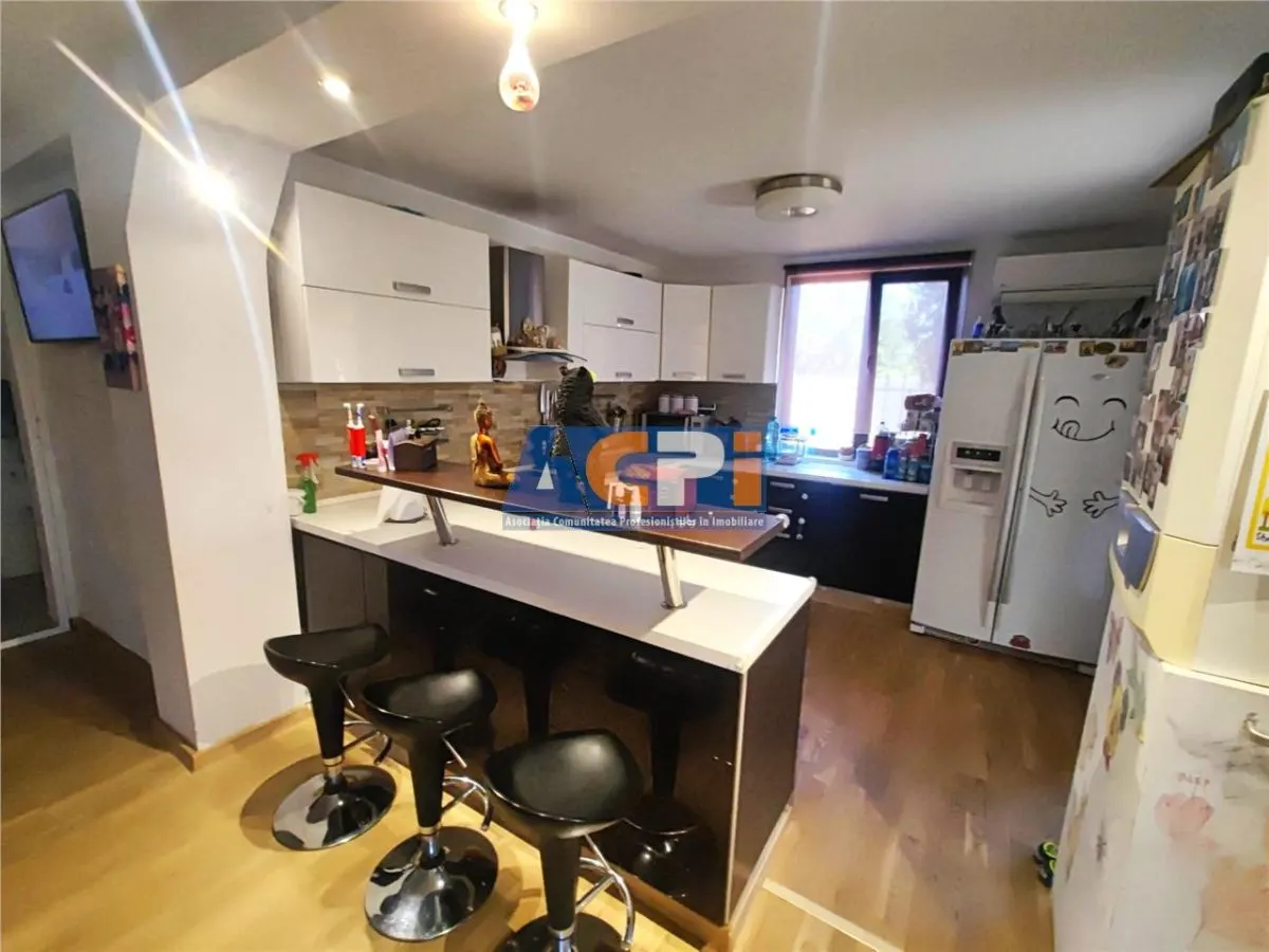 Vila  individuala 6 camere mobilata si utilata amplasare foarte buna - foto 6
