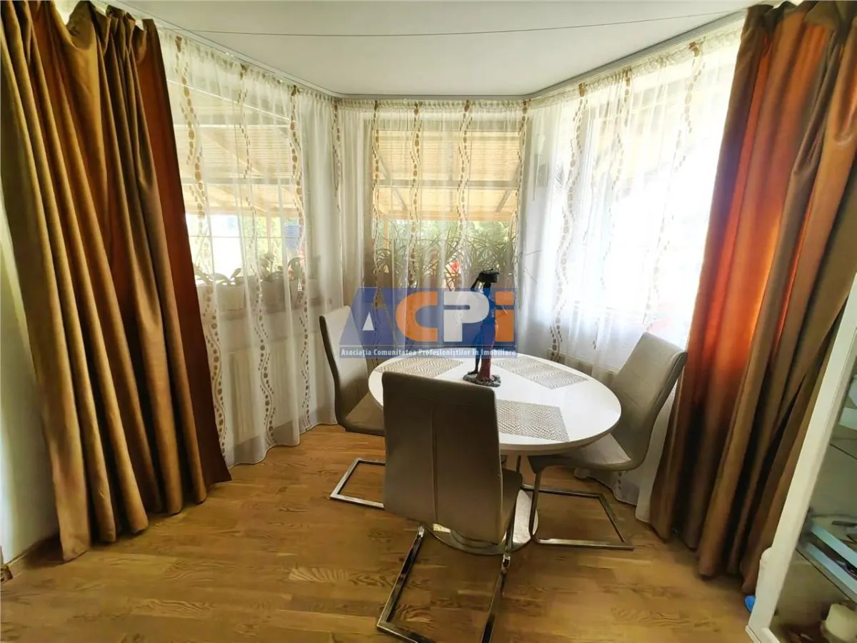 Vila  individuala 6 camere mobilata si utilata amplasare foarte buna - foto 7