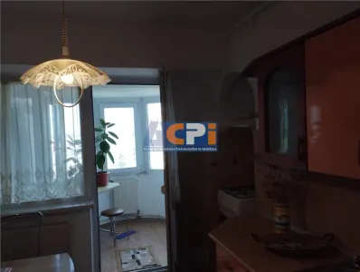 3  camere decomandate centru - foto 2