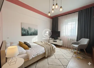 Apartament 3 camere de vanzare Centru - foto 3