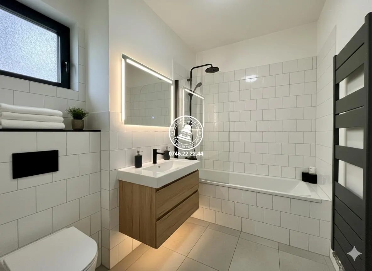 Apartament 3 camere de vanzare Centru - foto 5