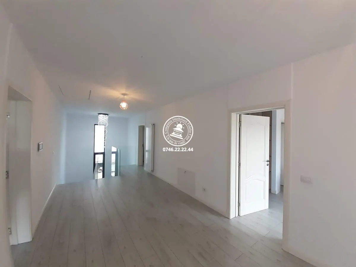 Vila moderna si spatioasa in Letcani - foto 13