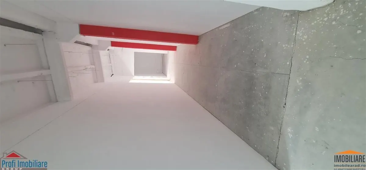 Spatiu posibil recompartimentare 1000mp et.1, zona Aeroport - foto 19