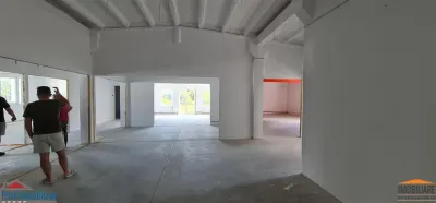 Spatiu posibil recompartimentare 1000mp et.1, zona Aeroport - foto 4
