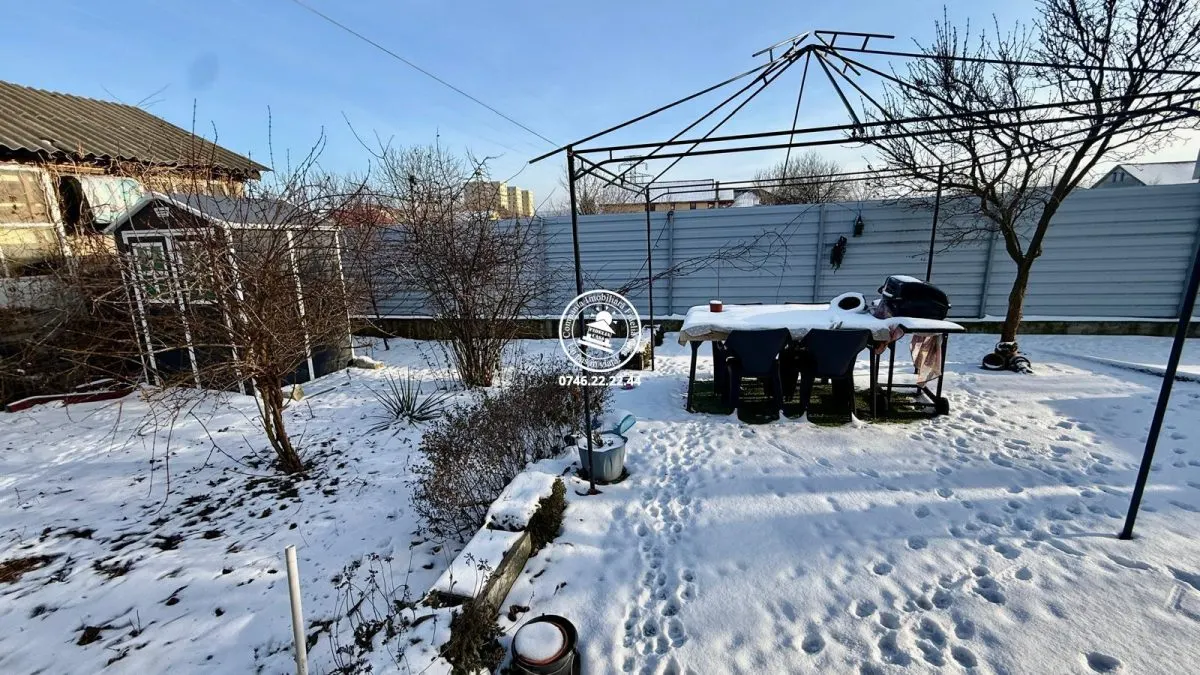 Apartament cu 2 camere de vanzare - foto 3