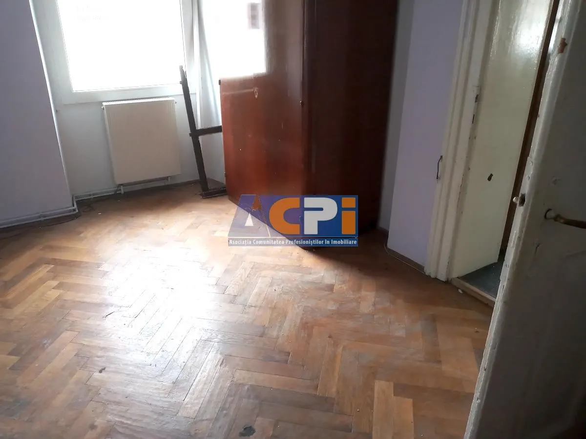 Casa istorica ultracentrala Centru istoric Brasov, 4 Camere 120 mp - foto 5