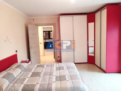 Casa la cheie 4 camere si curte mare de vanzare Sambata de Sus, Brasov - foto 5