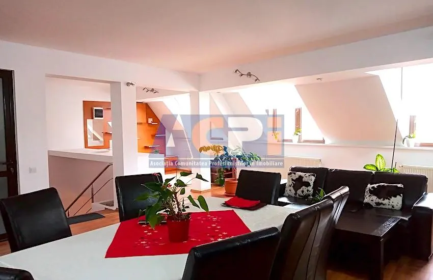 Vila cu Spatiu Comercial, Birouri, Laborator in Inima Brasovului - foto 1