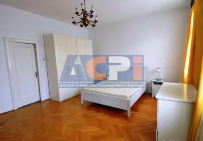 Vila cu 8 camere Aviatorilor - foto 2