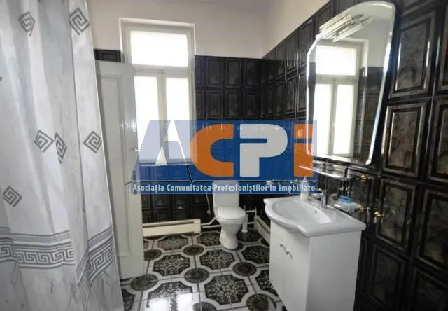 Vila cu 8 camere Aviatorilor - foto 3