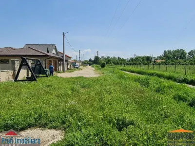 Teren intravilan 10.000mp cu utilitati, imprejmuit, Loc. Sanleani langa Amatex - foto 8