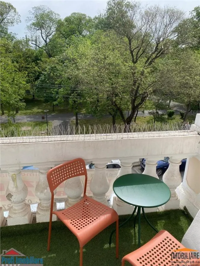 Apartament et.1, luxury class, langa Primarie cu balcon si vedere spre Parc - foto 5