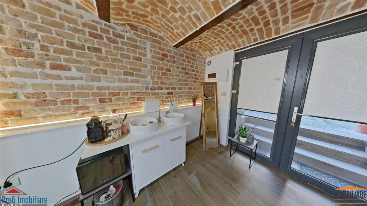 Spatiu comercial renovat recent, langa Primarie - Tribunal - TUR VIRTUAL - foto 9