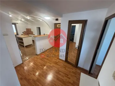 Apartament 3 camere Ultracentral, vedere panoramica - foto 7