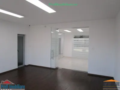 Spatiu-Apartament 6 camere, 158 mp, Micalaca zona 300, acces separat - foto 12
