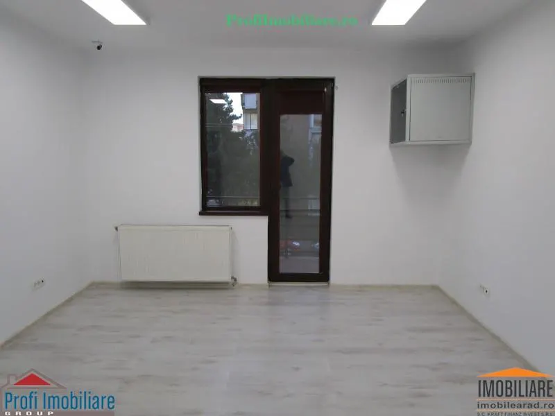 Spatiu-Apartament 6 camere, 158 mp, Micalaca zona 300, acces separat - foto 19