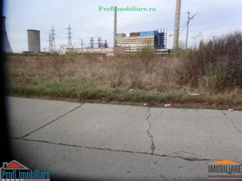 Teren construibil 3.500 mp cu acces din sosea spre Retim fost Polaris Arad - foto 12