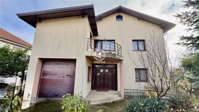 Vila de vanzare in CUG - Iasi