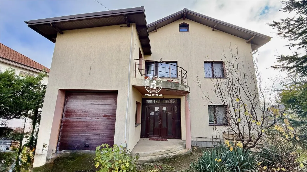 Vila de vanzare in CUG - foto 1
