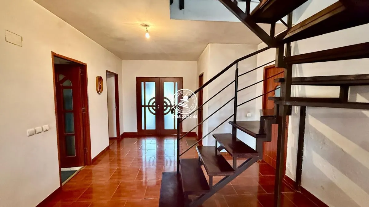 Vila de vanzare in CUG - foto 8