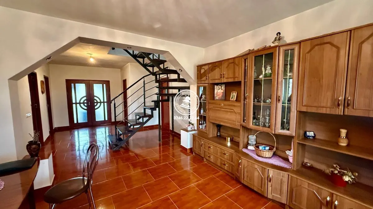 Vila de vanzare in CUG - foto 9