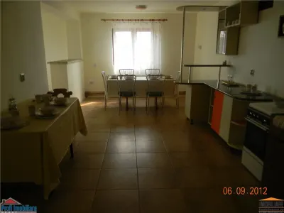 Vila pentru cazare muncitori Vladimirescu 18 lei/zi /pers. - foto 8