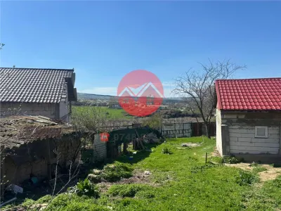 Teren Mineri 600 mp cu vedere directa la balta, utilitati, acces asfalt - foto 2