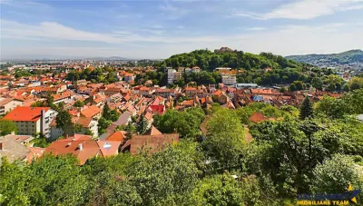 Resedinta impresionanta, arhitectura distincta si vedere panoramica, Centru Istoric --  Drumul Poienii, Brasov - foto 2