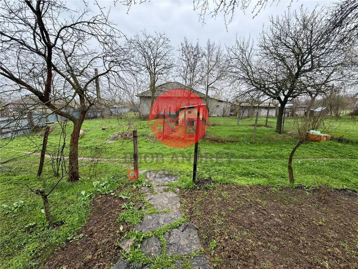 Casa Agighiol cu teren 2113 mp si deschidere la 2 strazi - foto 9