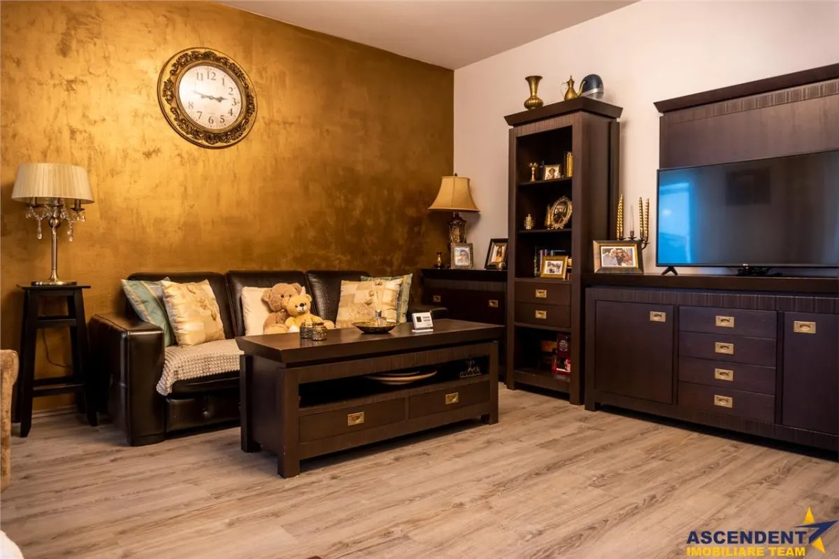 LUX urban, in inima Centrului Istoric, Brasov - foto 10