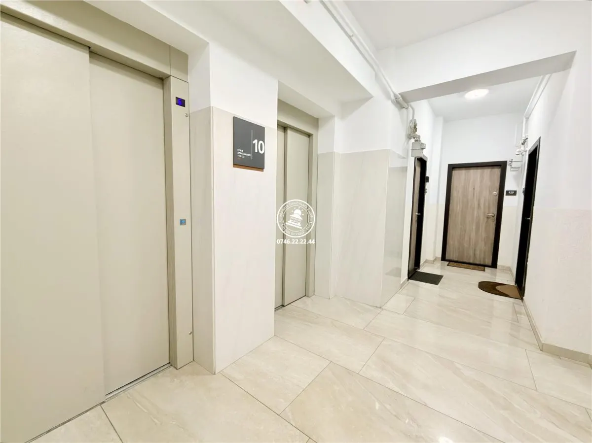 Apartament 3 camere tip penthouse Petru-Poni - foto 8