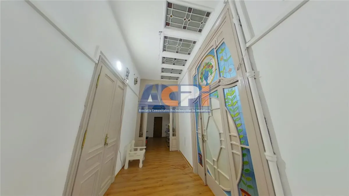 Apartament 60 Euro pe zi, amenajat in stil unic langa Primaria Arad - foto 22