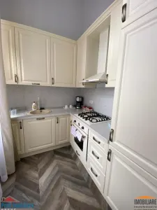 Ap. exclusivist, et.1, km 0 Arad, amenajat cu designer in stil unic - Arad