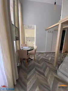 Ap. exclusivist, et.1, km 0 Arad, amenajat cu designer in stil unic - foto 2