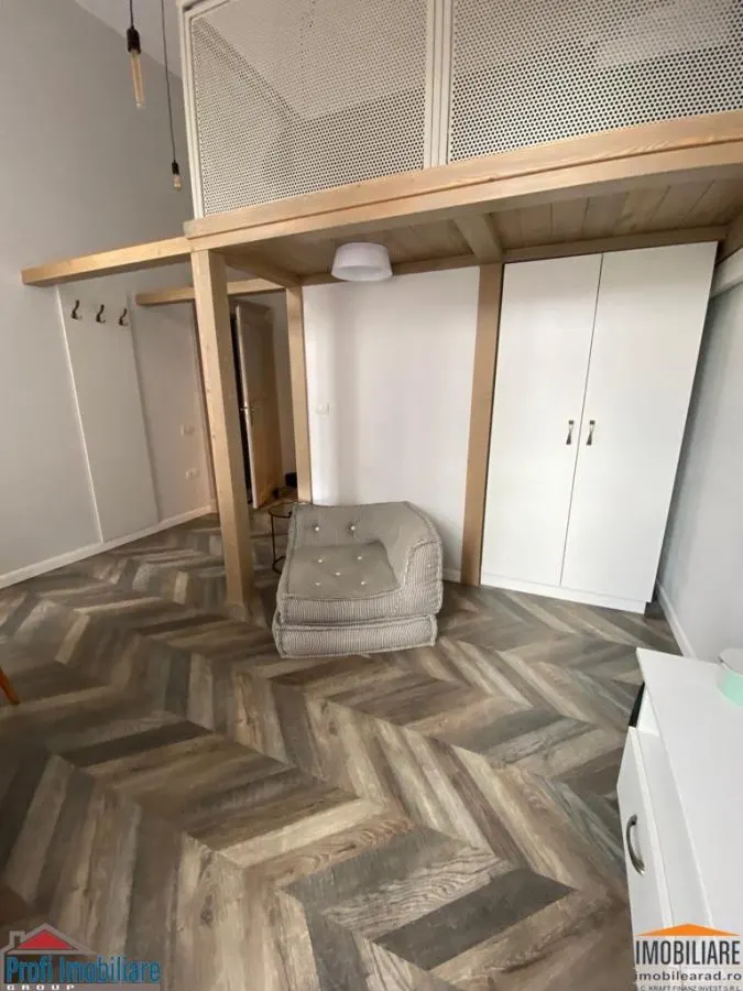 Ap. exclusivist, et.1, km 0 Arad, amenajat cu designer in stil unic - foto 3