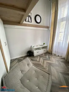 Ap. exclusivist, et.1, km 0 Arad, amenajat cu designer in stil unic - foto 4